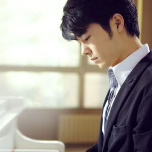 久久网日韩中文字幕
